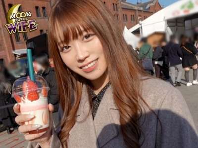 素人企画で笑顔カワイイ人妻がえちえちSEX！パンずらソファ正常位！わちゃわちゃ痴女り騎乗位ックス！_の画像
