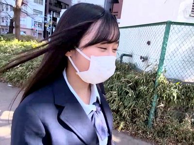 素人企画で巨乳ちゃん制服娘がえちえちSEX！制服着衣ハメ半脱ぎガン突き激烈ぱんぱんバック！_の画像